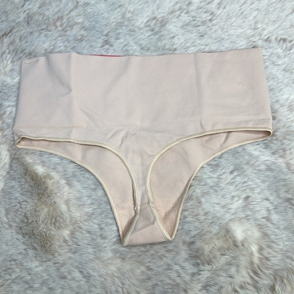 SPANX | Everyday Seamless Shaping Thong, in Soft Nude, Size S NWT - Picture 4 of 10